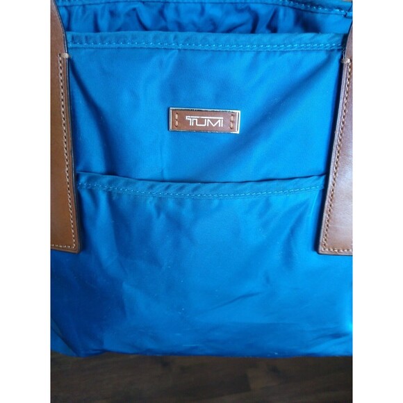 TUMI Voyager Designer Y2K Large Tote Soho Travel Boho Zip EUC 17" x 11 x 6" - Picture 10 of 13